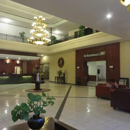 Insumo Palace Hotels & Resorts Kediri  Eksteriør billede