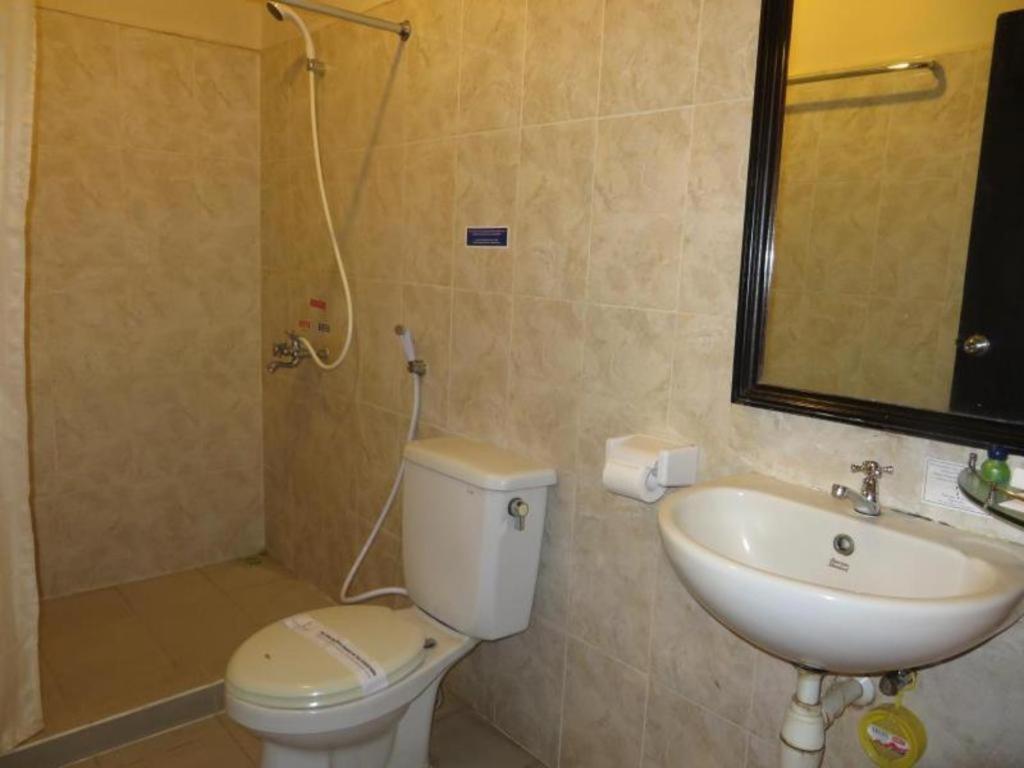 Insumo Palace Hotels & Resorts Kediri  Eksteriør billede
